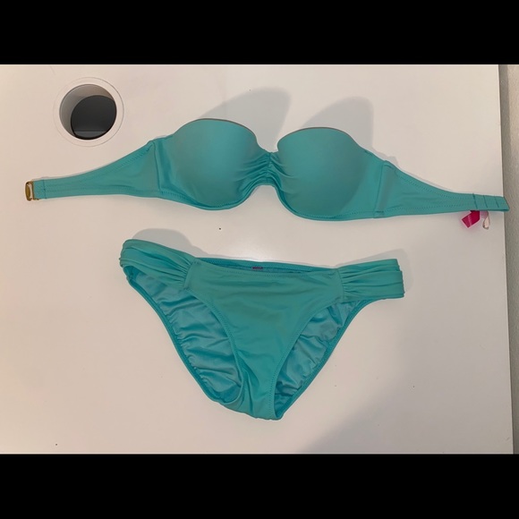 Victoria's Secret Other - Victoria Secret Bikini set
